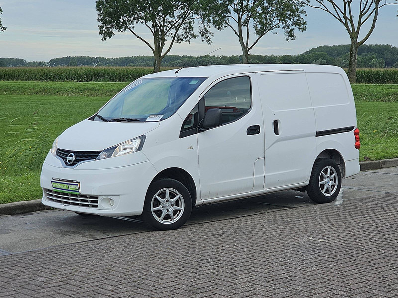 Nissan nv 200 Airco 2x Zijdeur NAP - Kis furgon: 2 kép. Nissan nv 200 Airco 2x Zijdeur NAP - Kis furgon: 2 kép.