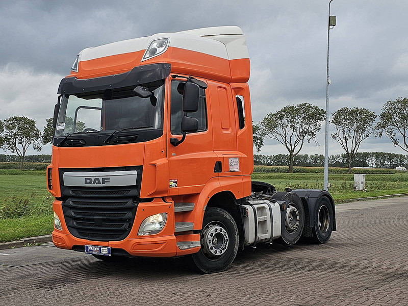 DAF CF 460 SPACECAB 6X2 RHD - Nyergesvontató: 2 kép. DAF CF 460 SPACECAB 6X2 RHD - Nyergesvontató: 2 kép.