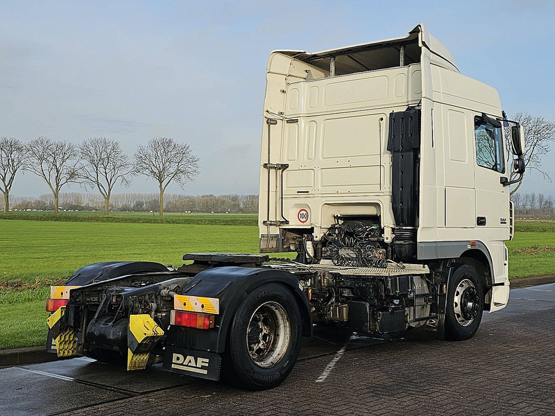 DAF XF 105.460 - Nyergesvontató: 3 kép. DAF XF 105.460 - Nyergesvontató: 3 kép.