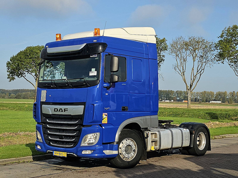DAF XF 450 FT - Nyergesvontató: 2 kép. DAF XF 450 FT - Nyergesvontató: 2 kép.