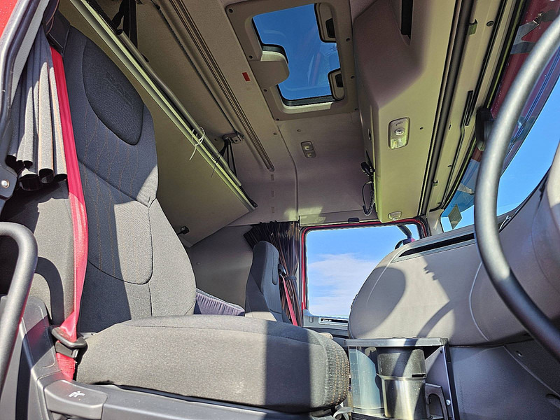 Nyergesvontató DAF XF 450 FULL ADR PTO HYDR.: 7 kép.
