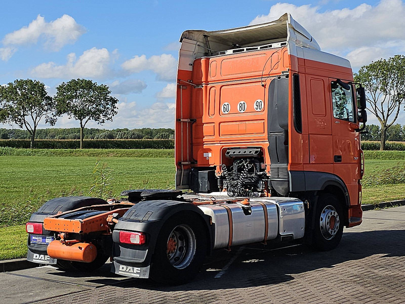 DAF XF 450 SPACECAB 2X TANK - Nyergesvontató: 3 kép. DAF XF 450 SPACECAB 2X TANK - Nyergesvontató: 3 kép.