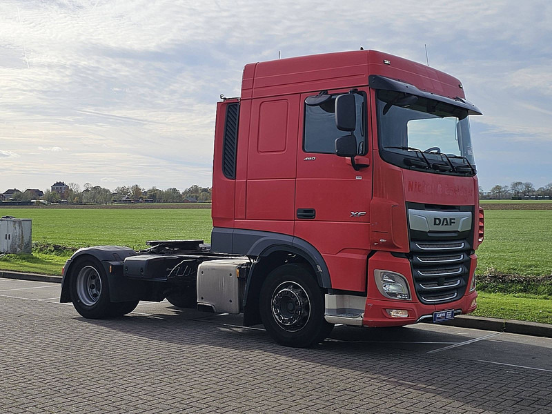 DAF XF 480 - Nyergesvontató: 5 kép. DAF XF 480 - Nyergesvontató: 5 kép.