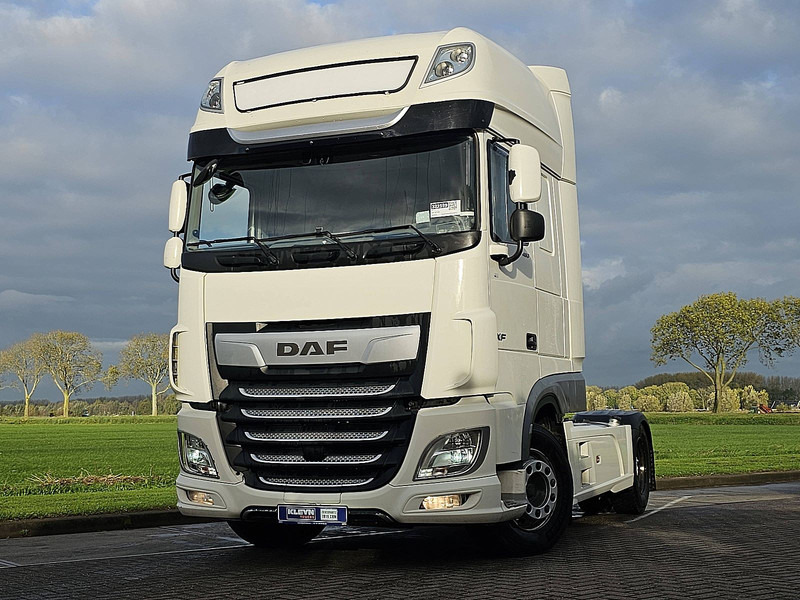 DAF XF 480 - Nyergesvontató: 1 kép. DAF XF 480 - Nyergesvontató: 1 kép.