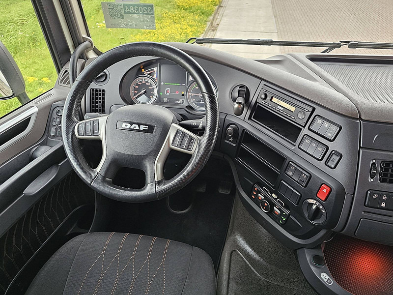 Nyergesvontató DAF XF 480: 8 kép.