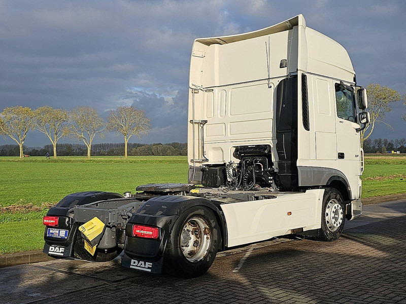 DAF XF 480 - Nyergesvontató: 3 kép. DAF XF 480 - Nyergesvontató: 3 kép.