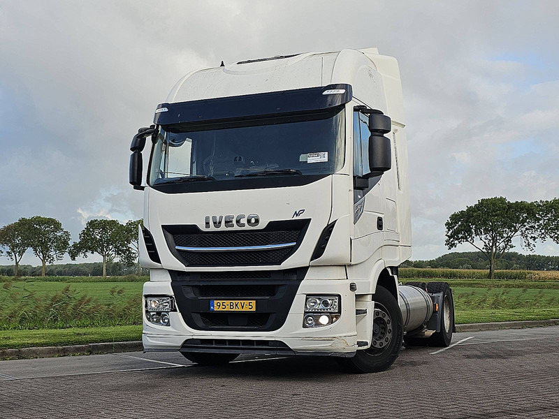 Iveco AS440S40 STRALIS LNG - Nyergesvontató: 1 kép. Iveco AS440S40 STRALIS LNG - Nyergesvontató: 1 kép.