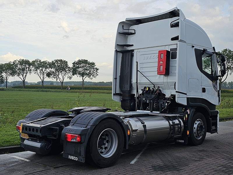 Iveco AS440S46 STRALIS LNG - Nyergesvontató: 3 kép. Iveco AS440S46 STRALIS LNG - Nyergesvontató: 3 kép.