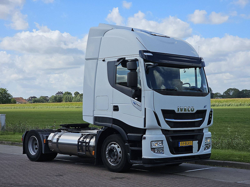 Iveco AS440S46 STRALIS LNG - Nyergesvontató: 5 kép. Iveco AS440S46 STRALIS LNG - Nyergesvontató: 5 kép.