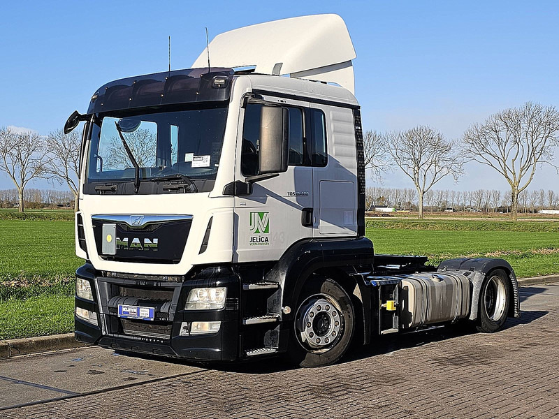MAN 18.400 TGS MEGA INTARDER - Nyergesvontató: 2 kép. MAN 18.400 TGS MEGA INTARDER - Nyergesvontató: 2 kép.