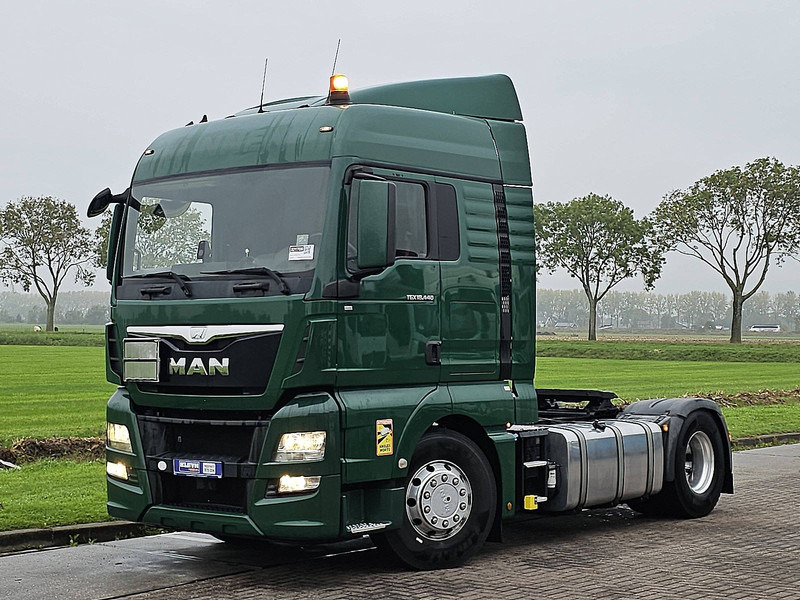 MAN 18.440 TGX XLX 2X TANK PTO ALC. - Nyergesvontató: 2 kép. MAN 18.440 TGX XLX 2X TANK PTO ALC. - Nyergesvontató: 2 kép.