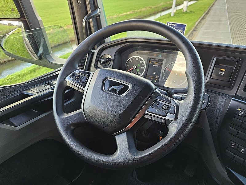 Nyergesvontató MAN 18.470 TGX: 9 kép. Nyergesvontató MAN 18.470 TGX: 9 kép.