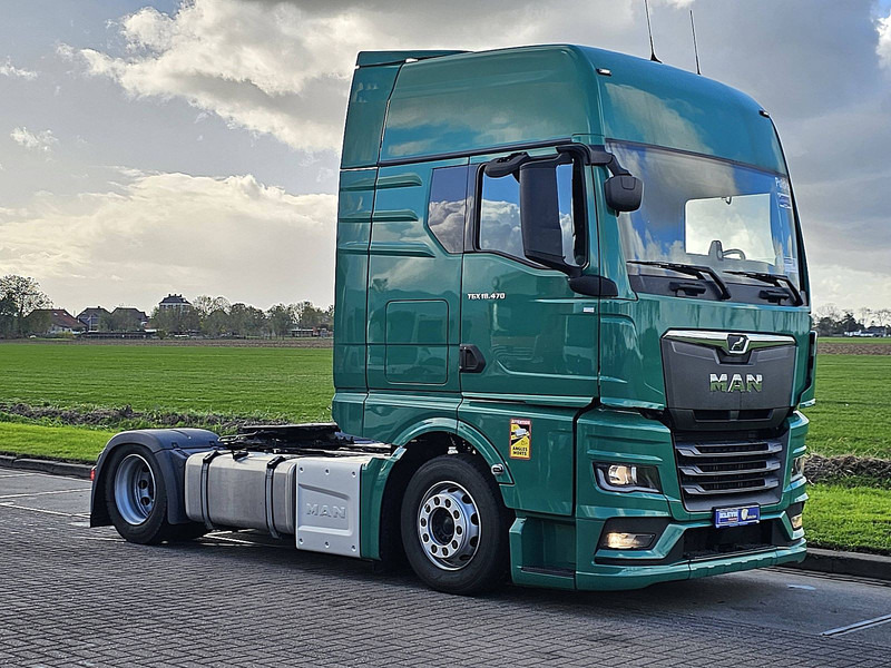 MAN 18.470 TGX - Nyergesvontató: 5 kép. MAN 18.470 TGX - Nyergesvontató: 5 kép.