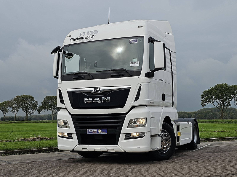 MAN 18.500 TGX XLX - Nyergesvontató: 1 kép. MAN 18.500 TGX XLX - Nyergesvontató: 1 kép.