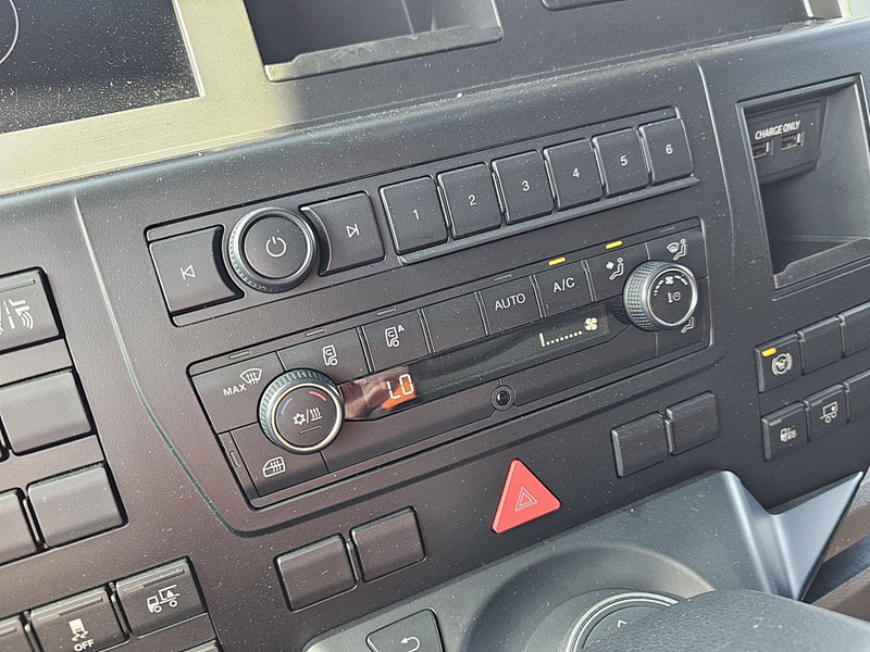 Nyergesvontató MAN 18.510 TGX GX ENGINE BROKEN: 10 kép.