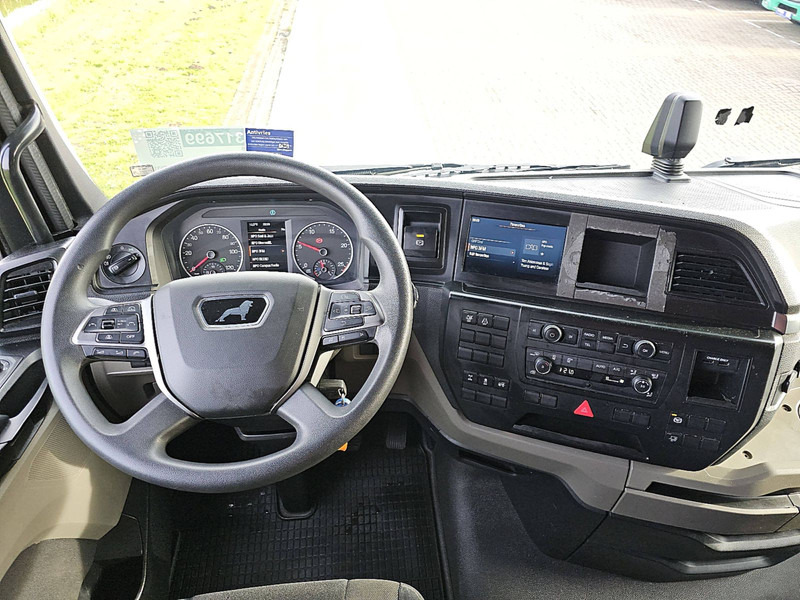 Interior photo 1: Nyergesvontató MAN 18.510 TGX GX XXL INTARDER LED