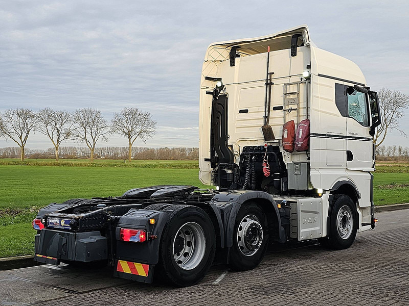 MAN 26.470 TGX TG3 GM 6X2/2 BL - Nyergesvontató: 3 kép. MAN 26.470 TGX TG3 GM 6X2/2 BL - Nyergesvontató: 3 kép.