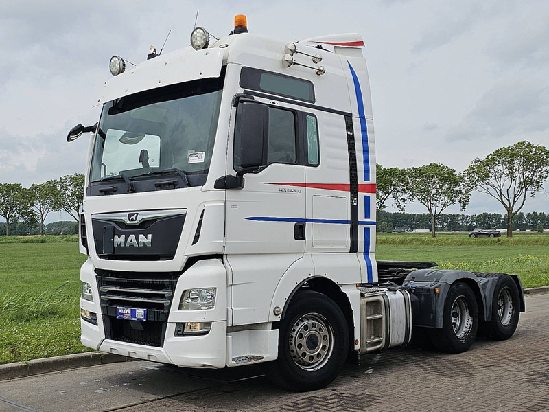 MAN 28.500 TGX XXL 6X2 BLS INTARDER - Nyergesvontató: 2 kép. MAN 28.500 TGX XXL 6X2 BLS INTARDER - Nyergesvontató: 2 kép.