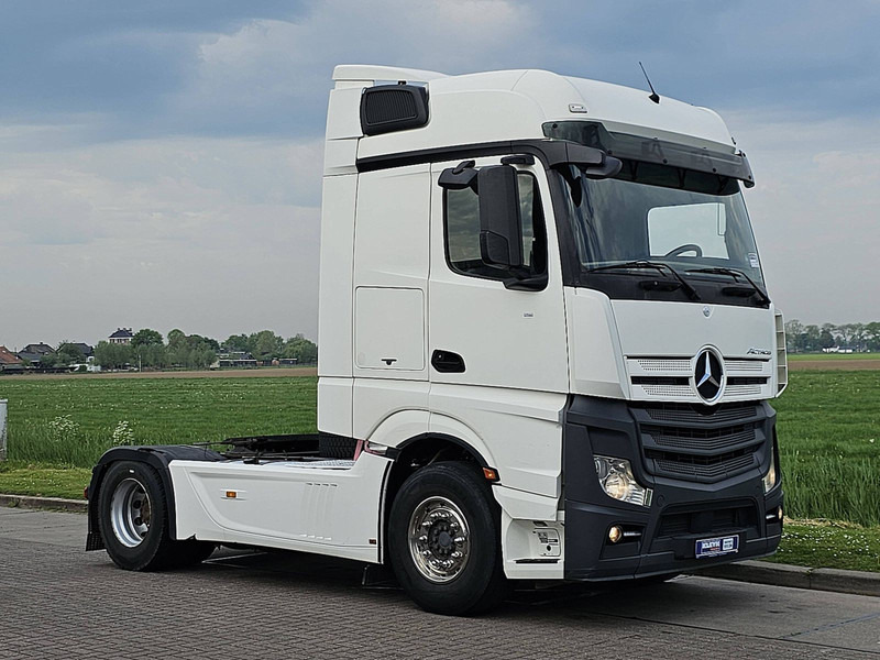 Mercedes-Benz ACTROS 1842 LS BIGSPACE EURO 5 - Nyergesvontató: 5 kép. Mercedes-Benz ACTROS 1842 LS BIGSPACE EURO 5 - Nyergesvontató: 5 kép.
