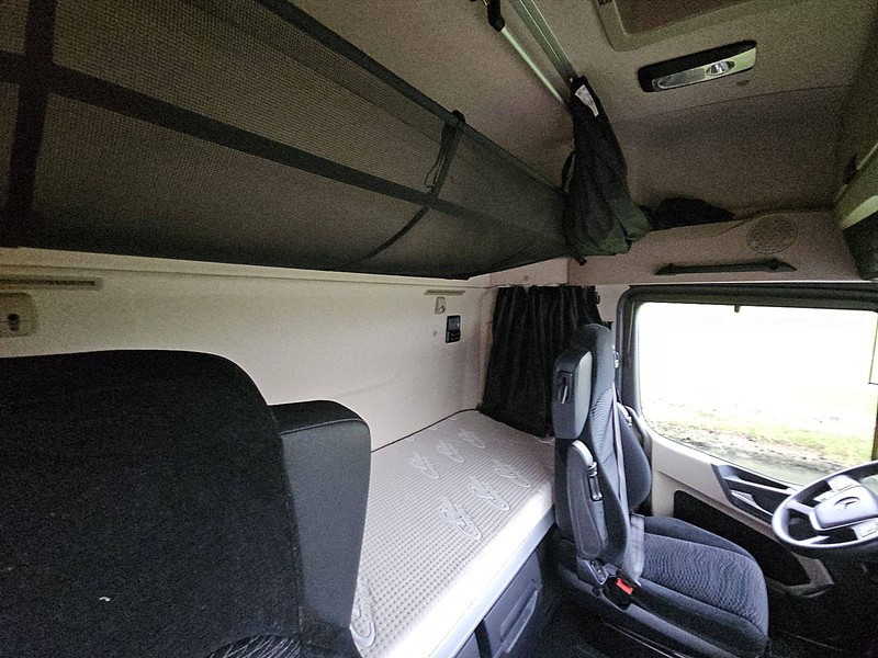 Nyergesvontató Mercedes-Benz ACTROS 1845 LS BIGSPACE: 18 kép. Nyergesvontató Mercedes-Benz ACTROS 1845 LS BIGSPACE: 18 kép.