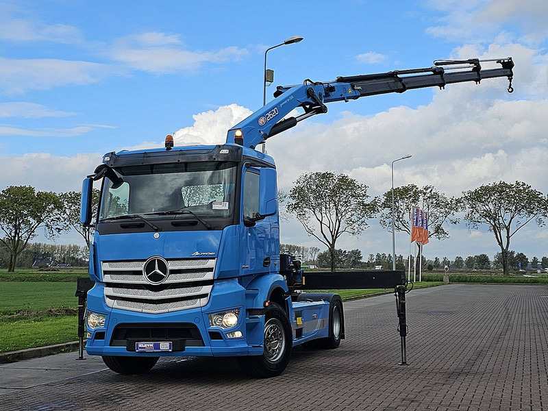 Mercedes-Benz ACTROS 1845 LS HMF 2640 K4 RETARDER - Nyergesvontató: 2 kép. Mercedes-Benz ACTROS 1845 LS HMF 2640 K4 RETARDER - Nyergesvontató: 2 kép.