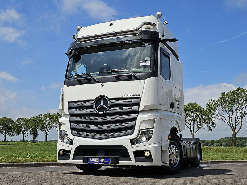 Mercedes-Benz ACTROS 1845 LS NR MP5 GIGASP. RET. - Nyergesvontató: 1 kép. Mercedes-Benz ACTROS 1845 LS NR MP5 GIGASP. RET. - Nyergesvontató: 1 kép.