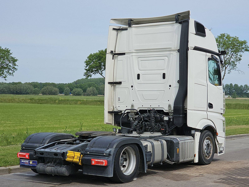 Mercedes-Benz ACTROS 1845 LS NR MP5 GIGASP. RET. - Nyergesvontató: 3 kép. Mercedes-Benz ACTROS 1845 LS NR MP5 GIGASP. RET. - Nyergesvontató: 3 kép.