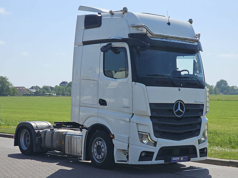 Mercedes-Benz ACTROS 1845 LS NR MP5 GIGASP. RET. - Nyergesvontató: 5 kép. Mercedes-Benz ACTROS 1845 LS NR MP5 GIGASP. RET. - Nyergesvontató: 5 kép.