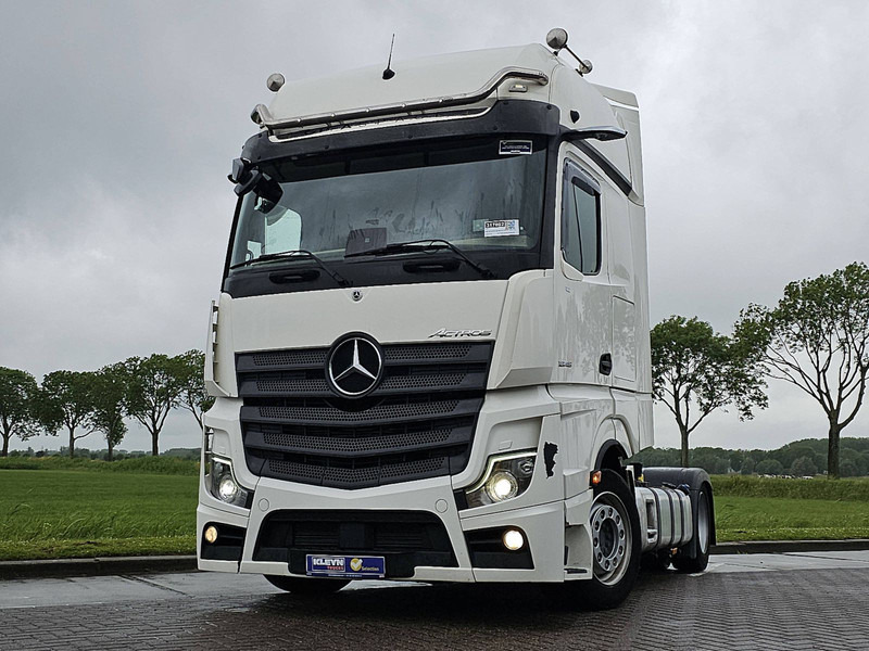 Mercedes-Benz ACTROS 1845 LS NR MP5 GIGASP. RET. - Nyergesvontató: 1 kép. Mercedes-Benz ACTROS 1845 LS NR MP5 GIGASP. RET. - Nyergesvontató: 1 kép.