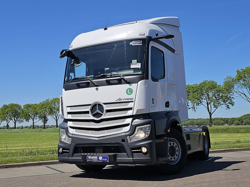 Mercedes-Benz ACTROS 1845 LS STR.SP 230 RETARDER - Nyergesvontató: 1 kép. Mercedes-Benz ACTROS 1845 LS STR.SP 230 RETARDER - Nyergesvontató: 1 kép.