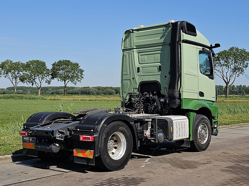 Mercedes-Benz ACTROS 1846 4x4 Hydrodrive - Nyergesvontató: 3 kép. Mercedes-Benz ACTROS 1846 4x4 Hydrodrive - Nyergesvontató: 3 kép.
