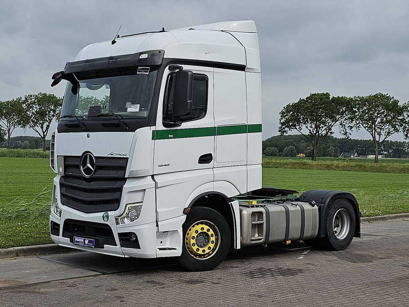 Mercedes-Benz ACTROS 1848 LS STR.SP. RET. 2X TANK - Nyergesvontató: 2 kép. Mercedes-Benz ACTROS 1848 LS STR.SP. RET. 2X TANK - Nyergesvontató: 2 kép.