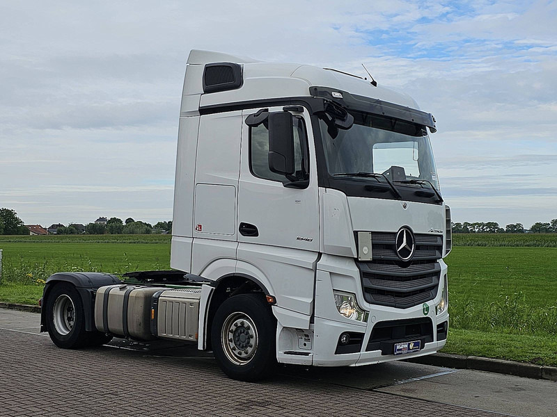 Mercedes-Benz ACTROS 1848 LS STR.SP. RET. 2X TANK - Nyergesvontató: 5 kép. Mercedes-Benz ACTROS 1848 LS STR.SP. RET. 2X TANK - Nyergesvontató: 5 kép.