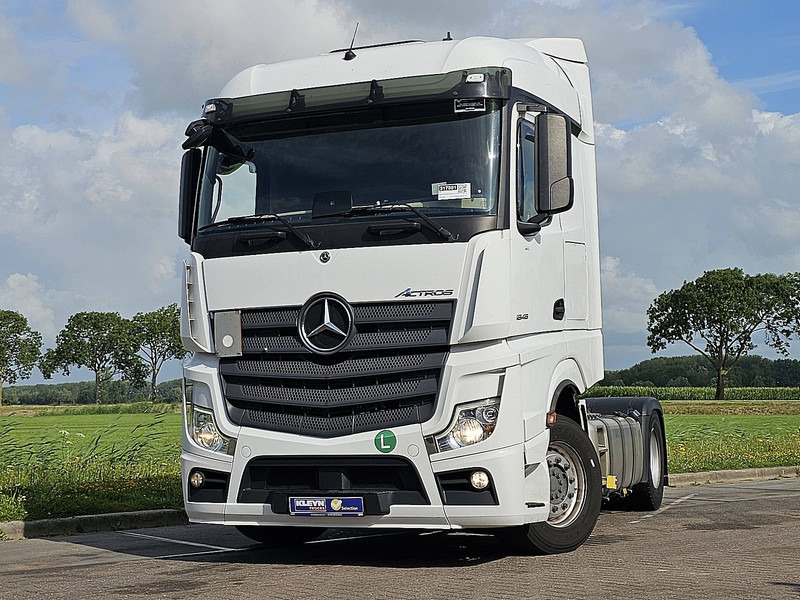 Mercedes-Benz ACTROS 1848 LS STR.SP. RET. 2X TANK - Nyergesvontató: 1 kép. Mercedes-Benz ACTROS 1848 LS STR.SP. RET. 2X TANK - Nyergesvontató: 1 kép.