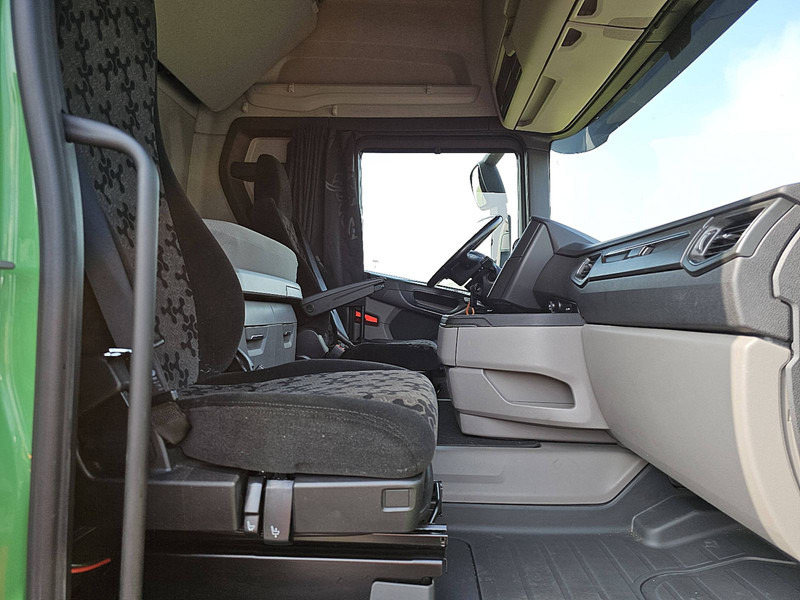 Nyergesvontató Scania R410 HL SKIRTS RETARDER: 7 kép.
