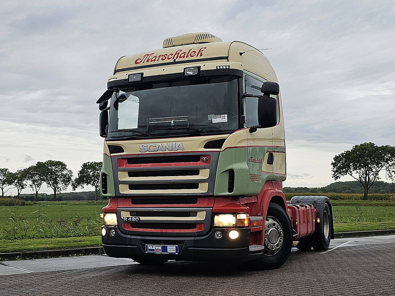 Scania R420 - Nyergesvontató: 1 kép. Scania R420 - Nyergesvontató: 1 kép.