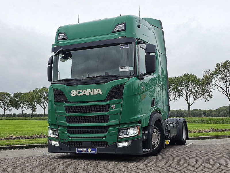 Scania R450 - Nyergesvontató: 1 kép. Scania R450 - Nyergesvontató: 1 kép.