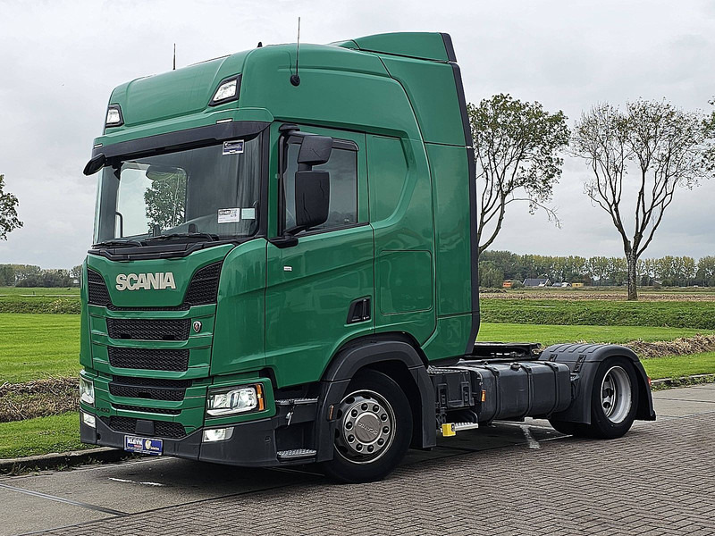 Scania R450 - Nyergesvontató: 2 kép. Scania R450 - Nyergesvontató: 2 kép.
