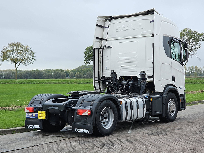 Scania R460 - Nyergesvontató: 3 kép. Scania R460 - Nyergesvontató: 3 kép.