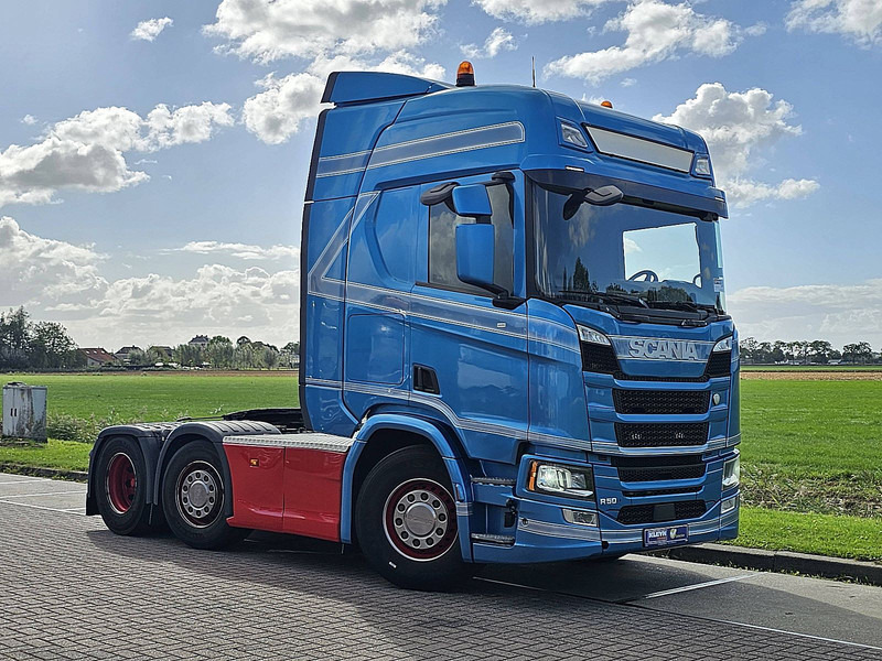 Scania R500 6X2/4 RET. LED - Nyergesvontató: 5 kép. Scania R500 6X2/4 RET. LED - Nyergesvontató: 5 kép.