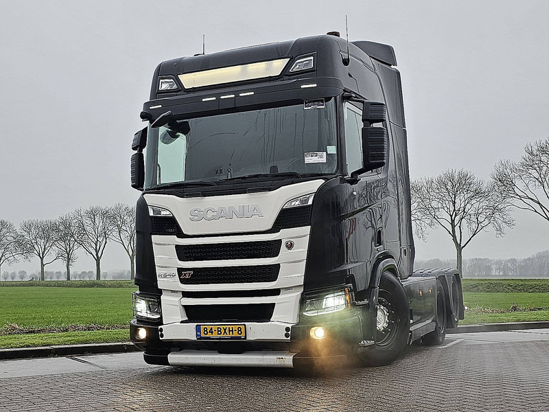 Scania R540 - Nyergesvontató: 1 kép. Scania R540 - Nyergesvontató: 1 kép.