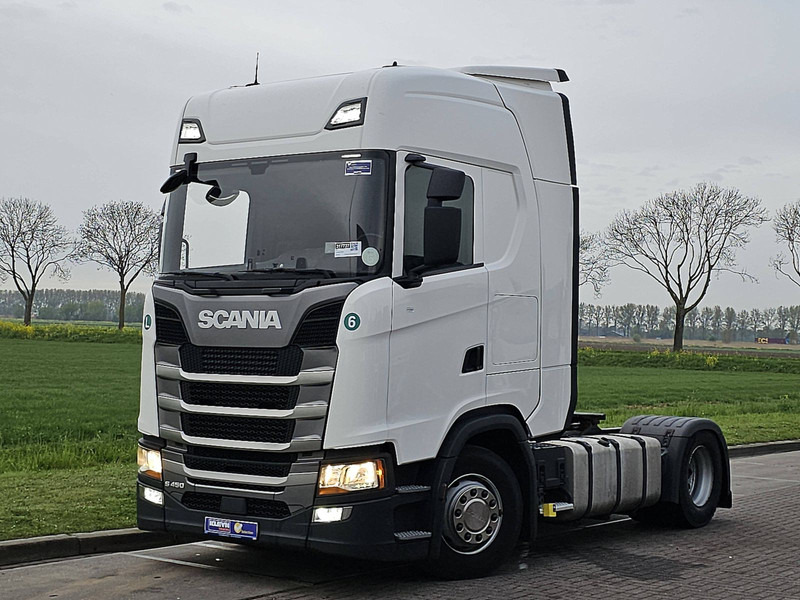 Scania S450 - Nyergesvontató: 2 kép. Scania S450 - Nyergesvontató: 2 kép.