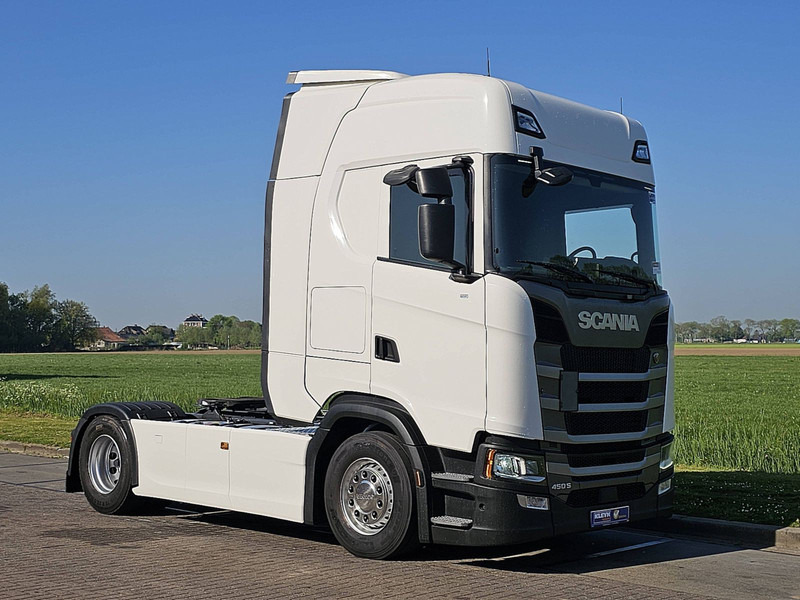 Scania S450 - Nyergesvontató: 5 kép. Scania S450 - Nyergesvontató: 5 kép.