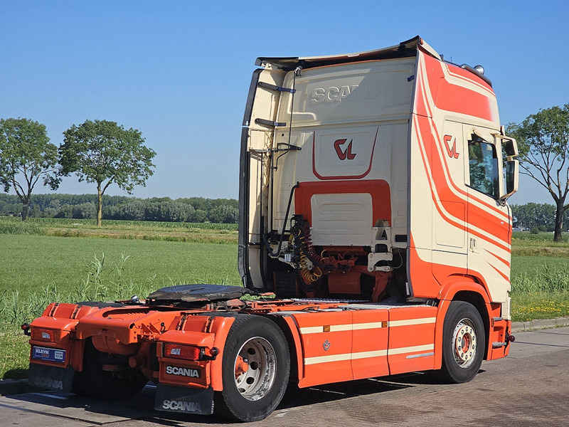 Scania S520 V8 RET. LEATHER - Nyergesvontató: 3 kép. Scania S520 V8 RET. LEATHER - Nyergesvontató: 3 kép.