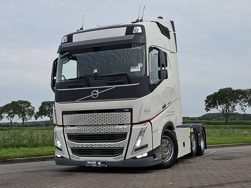 Volvo FH 460 6X2 I-SAVE LEATHER - Nyergesvontató: 1 kép. Volvo FH 460 6X2 I-SAVE LEATHER - Nyergesvontató: 1 kép.