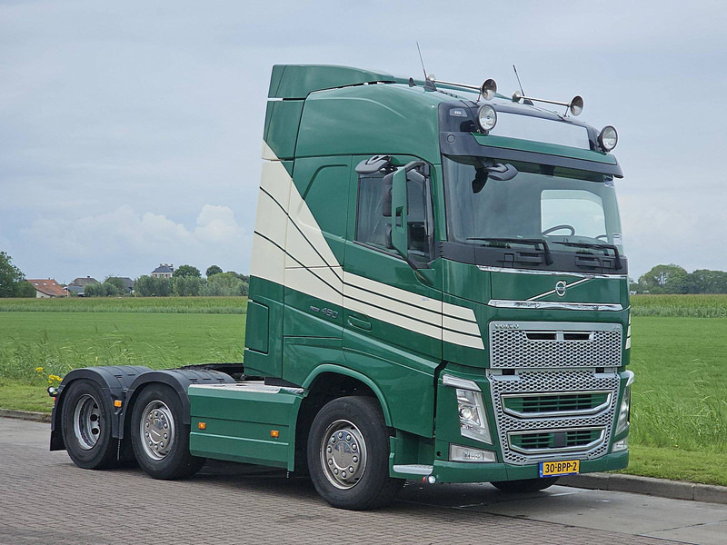 Volvo FH 460 6X2 STEER XEN. LEATH - Nyergesvontató: 5 kép. Volvo FH 460 6X2 STEER XEN. LEATH - Nyergesvontató: 5 kép.