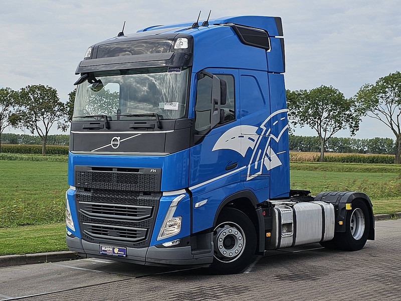 Volvo FH 460 FH5 2X TANK VEB+ - Nyergesvontató: 2 kép. Volvo FH 460 FH5 2X TANK VEB+ - Nyergesvontató: 2 kép.