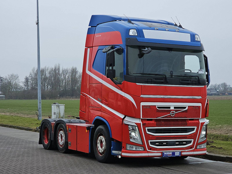 Volvo FH 460 GLOBETROTTER 6X2 - Nyergesvontató: 5 kép. Volvo FH 460 GLOBETROTTER 6X2 - Nyergesvontató: 5 kép.