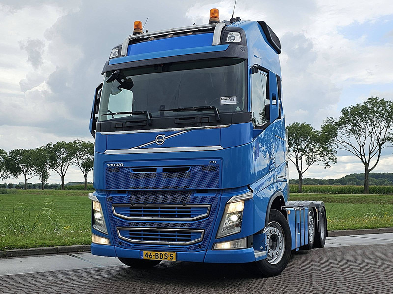 Volvo FH 460 - Nyergesvontató: 1 kép. Volvo FH 460 - Nyergesvontató: 1 kép.