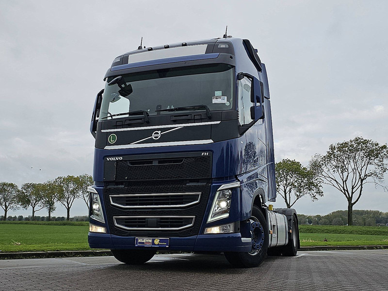 Volvo FH 460 - Nyergesvontató: 1 kép. Volvo FH 460 - Nyergesvontató: 1 kép.